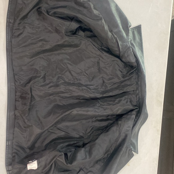 Gentle worn faux leather jacket - Picture 5 of 6